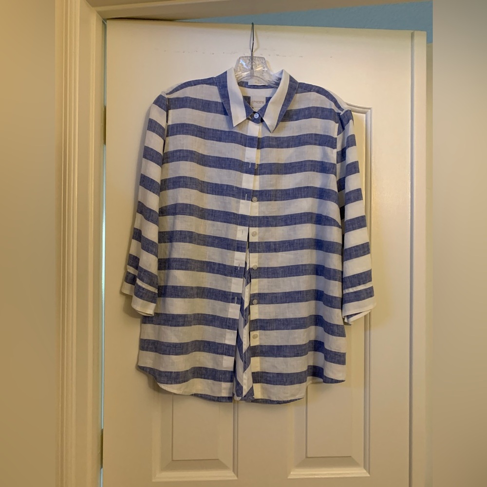 Chico’s Blue and White Striped No-iron Linen Button-Up Shirt size 2(L-12)